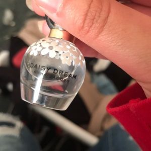 Daisy dream perfume by Marc jacobs